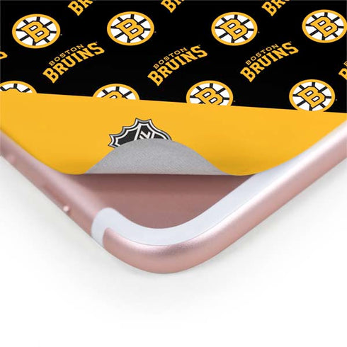 NHL Boston Bruins Pattern iPhone 8 Plus Skin